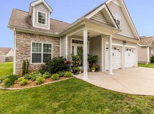 2451 Waterhaven Dr, Chattanooga, TN 37406