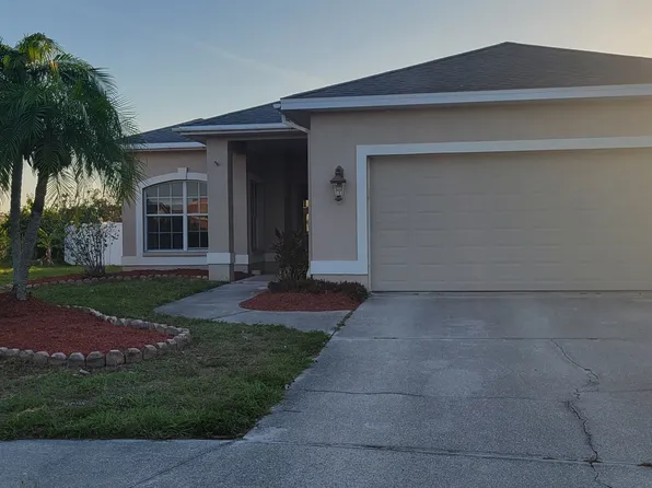 7102 52nd Dr E, Bradenton, FL 34203