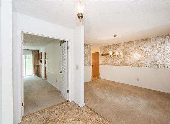 4th image of 15322 Golden Rain Dr
