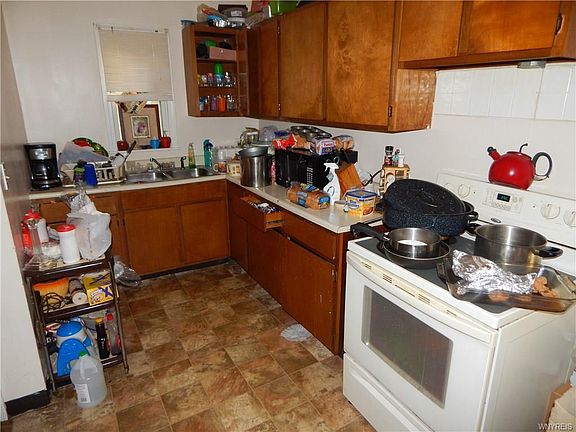 2nd image of 1664 Niagara Ave