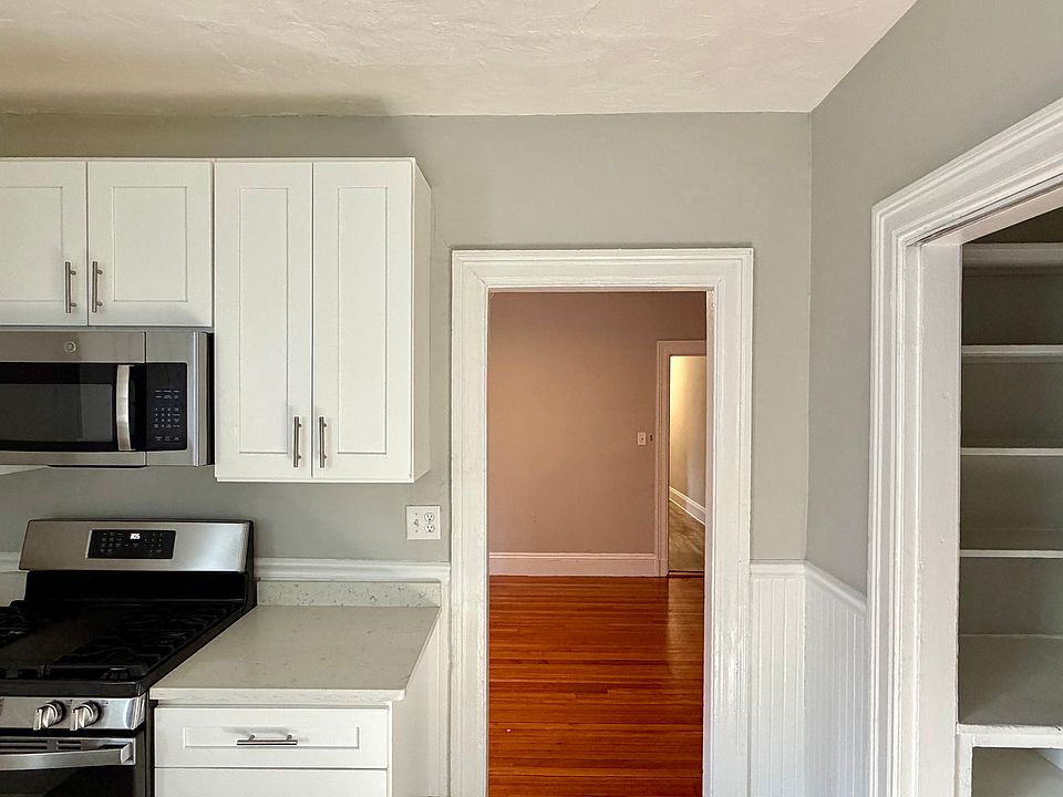 1st image of 116 Winthrop Rd APT 2