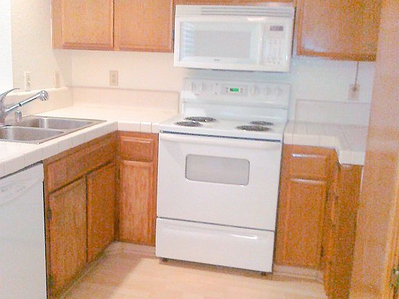 5th image of 8715 Weybridge Pl Unit K