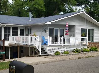 15219 Lakeview Dr, Spirit Lake, IA 51360