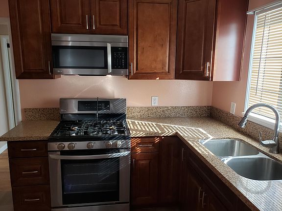 5th image of 12142 214th St