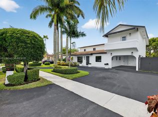 10864 SW 141st Ln, Miami, FL 33176