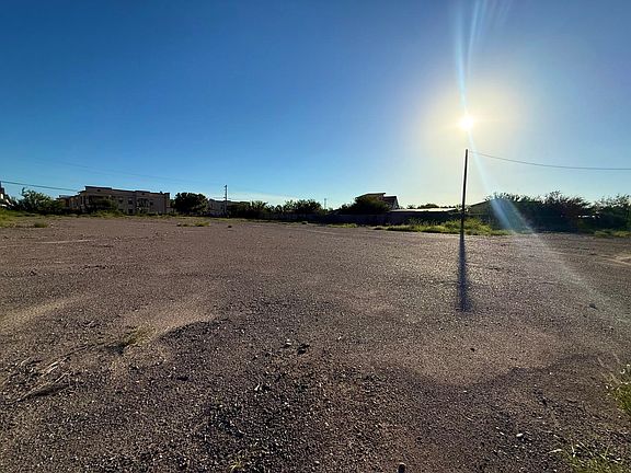 4th image of 2315 Powerline Dr