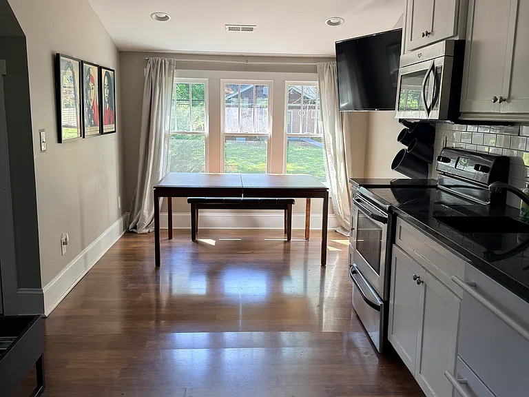 316 S Summit Ave #B — Photo 7