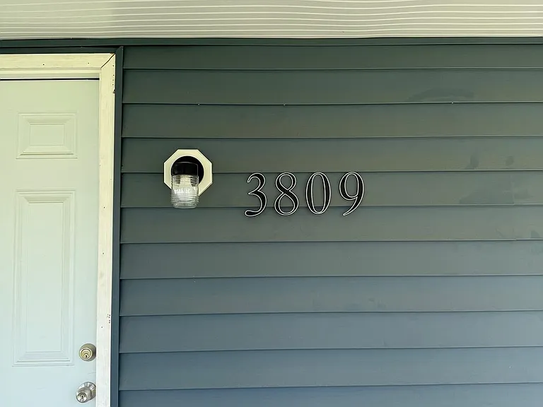 3809 Main St — Photo 5