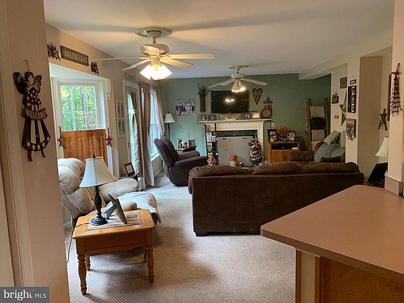 4th image of 8613 Oak Glen Ct