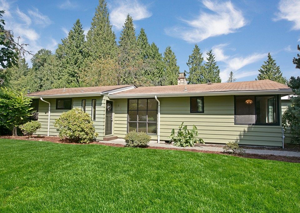 1st image of 405 205th St SW