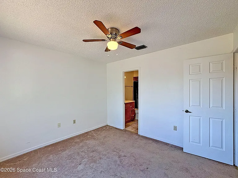 48 Bogart Pl — Photo 16