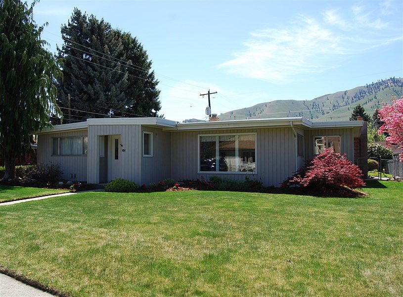 1st image of 215 W Nixon Ave