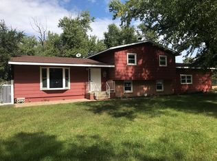 177 Ridge Rd, Grand Island, NE 68801