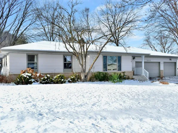 1603 Valley View Dr, Winona, MN 55987