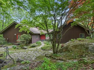 61 Stony Brook Rd, Middlebury, CT 06762