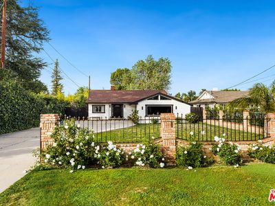 23105 Dolorosa St, Woodland Hills, CA, 91367