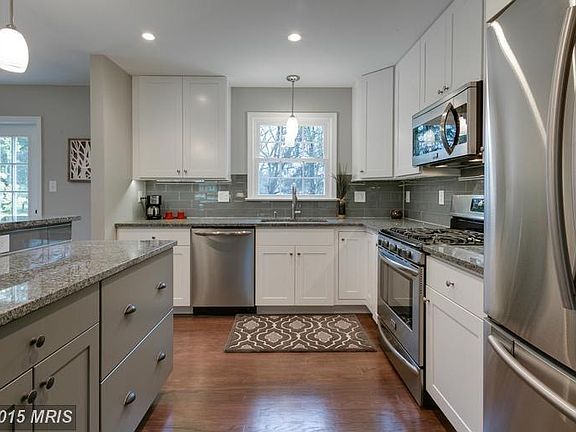 4th image of 2205 Wilkinson Pl