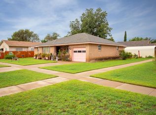 221 N 9th St, Memphis, TX 79245