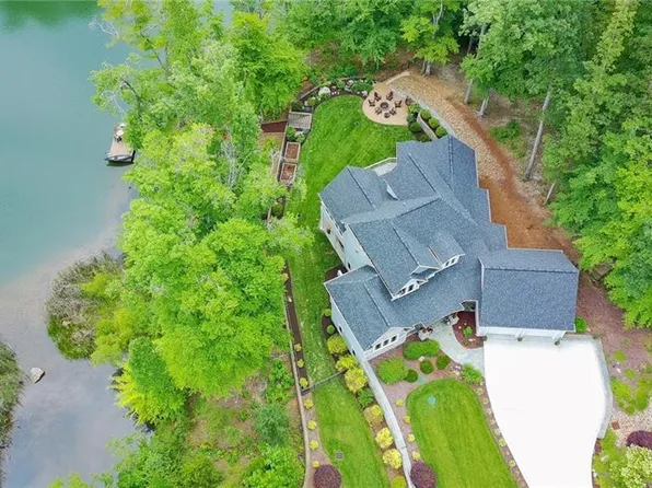 9509 Lissara Camp Ct, Lewisville, NC 27023