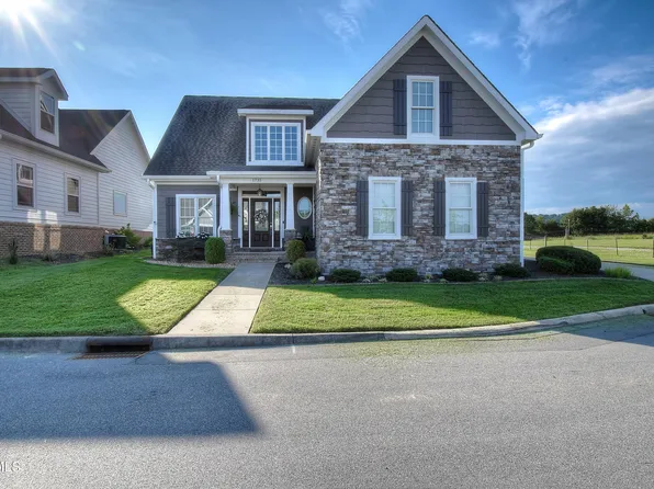 1735 Ethans Ct, Kingsport, TN 37664