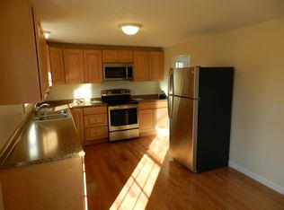 995 Chadbourne Rd, Standish, ME 04084