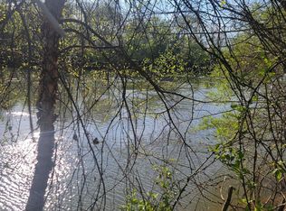 101 Railroad Ave, Long Island, VA 24569