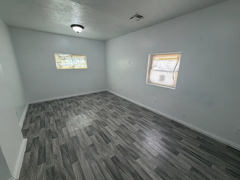 1542 N Estelle Ave — Photo 9