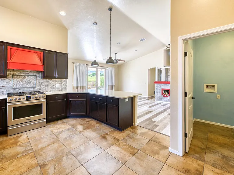 6422 E Saddlehorn Cir — Photo 6