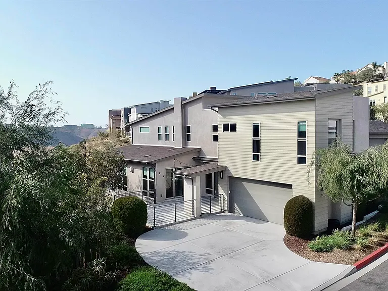 5967 Shaw Lopez Row — Photo 43