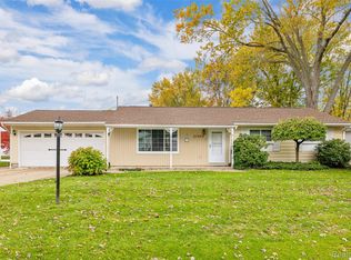 27800 Ponchartrain St, Harrison Township, MI 48045