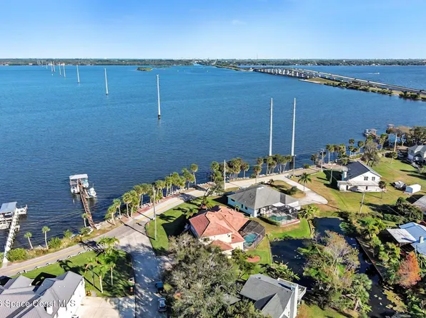 1 Point View Pl, Cocoa, FL 32926