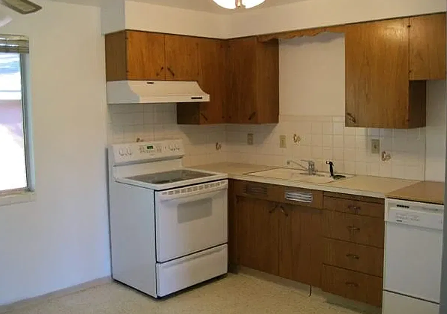 308 W Price — Photo 3