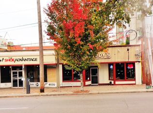 1008 NE 65th St, Seattle, WA 98115