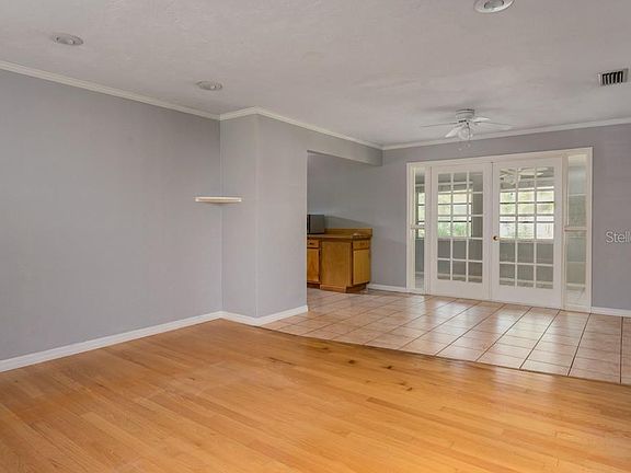 4th image of 2651 Wood St
