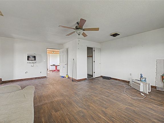 2nd image of 11368 Hardeman Ln