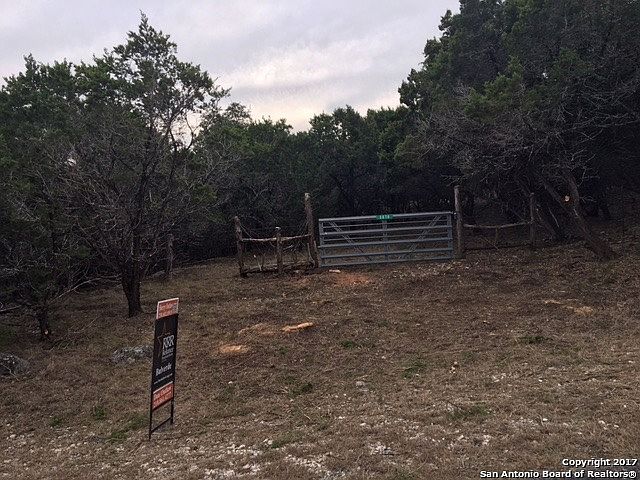 1st image of 3070 Barton Hill Dr