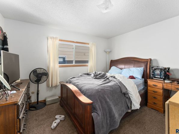 sioux-falls-south-dakota-85832934 picture