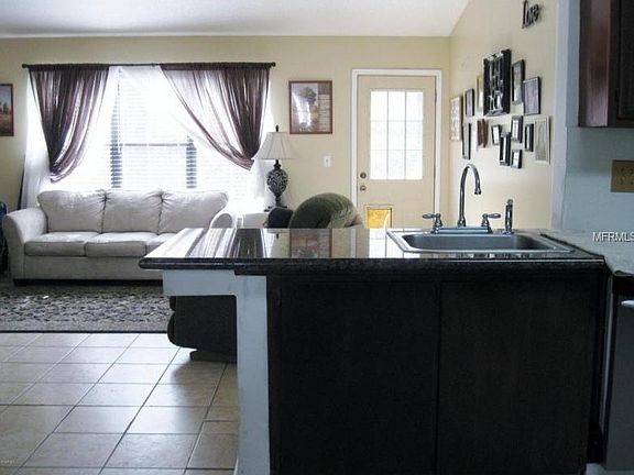 3rd image of 3007 Twin Oak Dr S