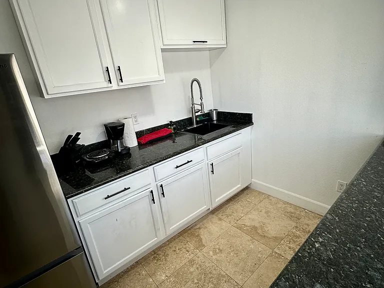 3030 Plaza St #C — Photo 9