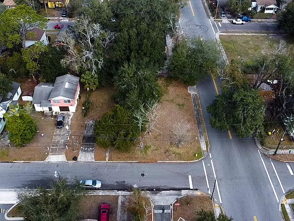 4th image of 1305 W 29TH Street