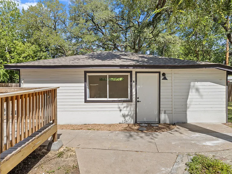 1804 Northwood Rd — Photo 27