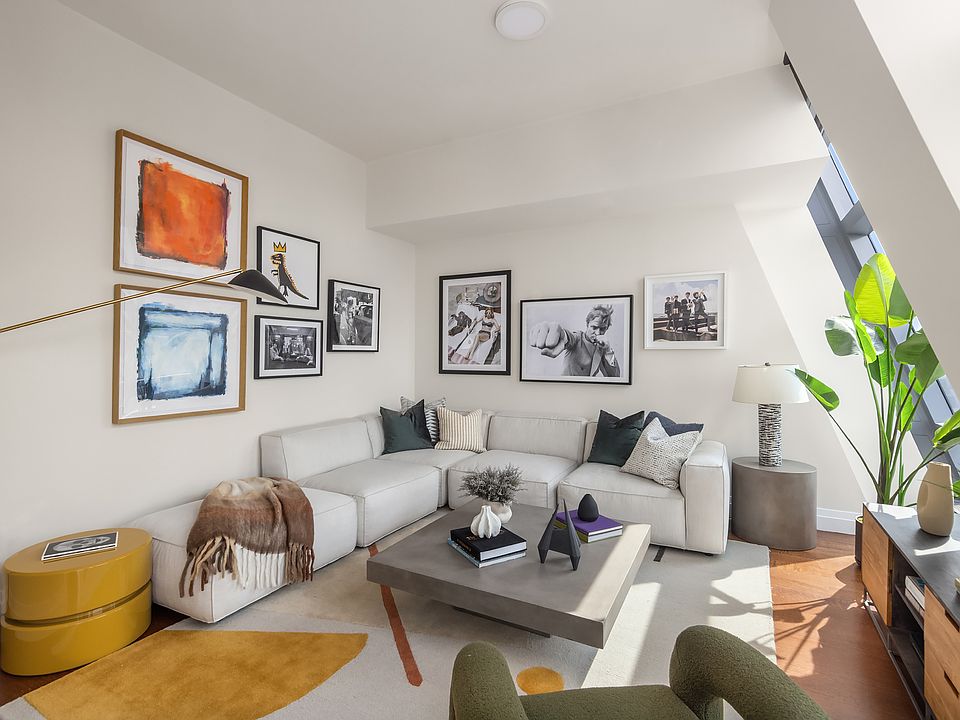 1st image of 35 W 15th St APT 15D