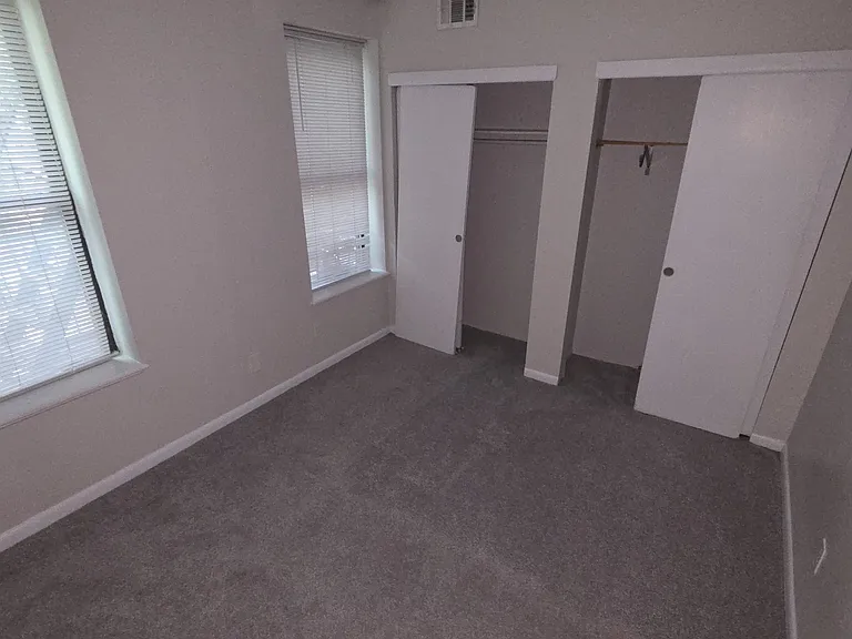 242 5th St #2J — Photo 8
