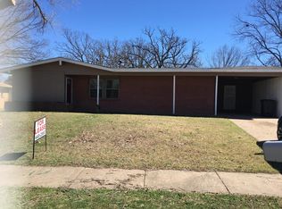 136 Forrest Park Rd, Bartlesville, OK 74003