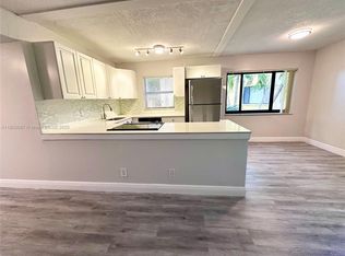 120 Meadows Cir #120, Boynton Beach, FL 33436