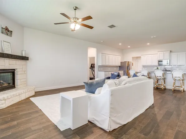 15125 Belclaire Ave, Aledo, TX 76008