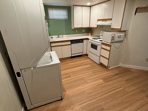 4th image of 1141 Cleveland St #B