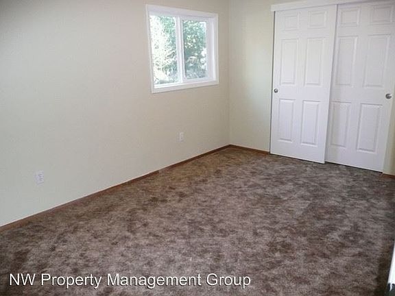 4th image of 5013 175th St NW