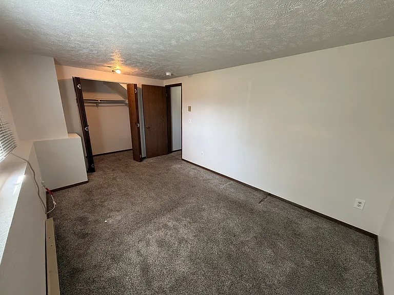 5401 N Crestline St #A — Photo 11