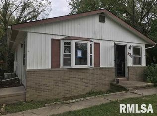 3716 W Verner Dr, Peoria, IL 61615